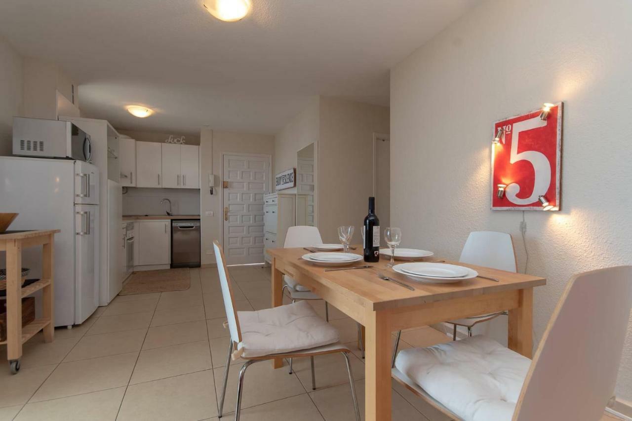 Great 2 Beds Apartment Los Cristianos Los Cristianos  Exteriör bild
